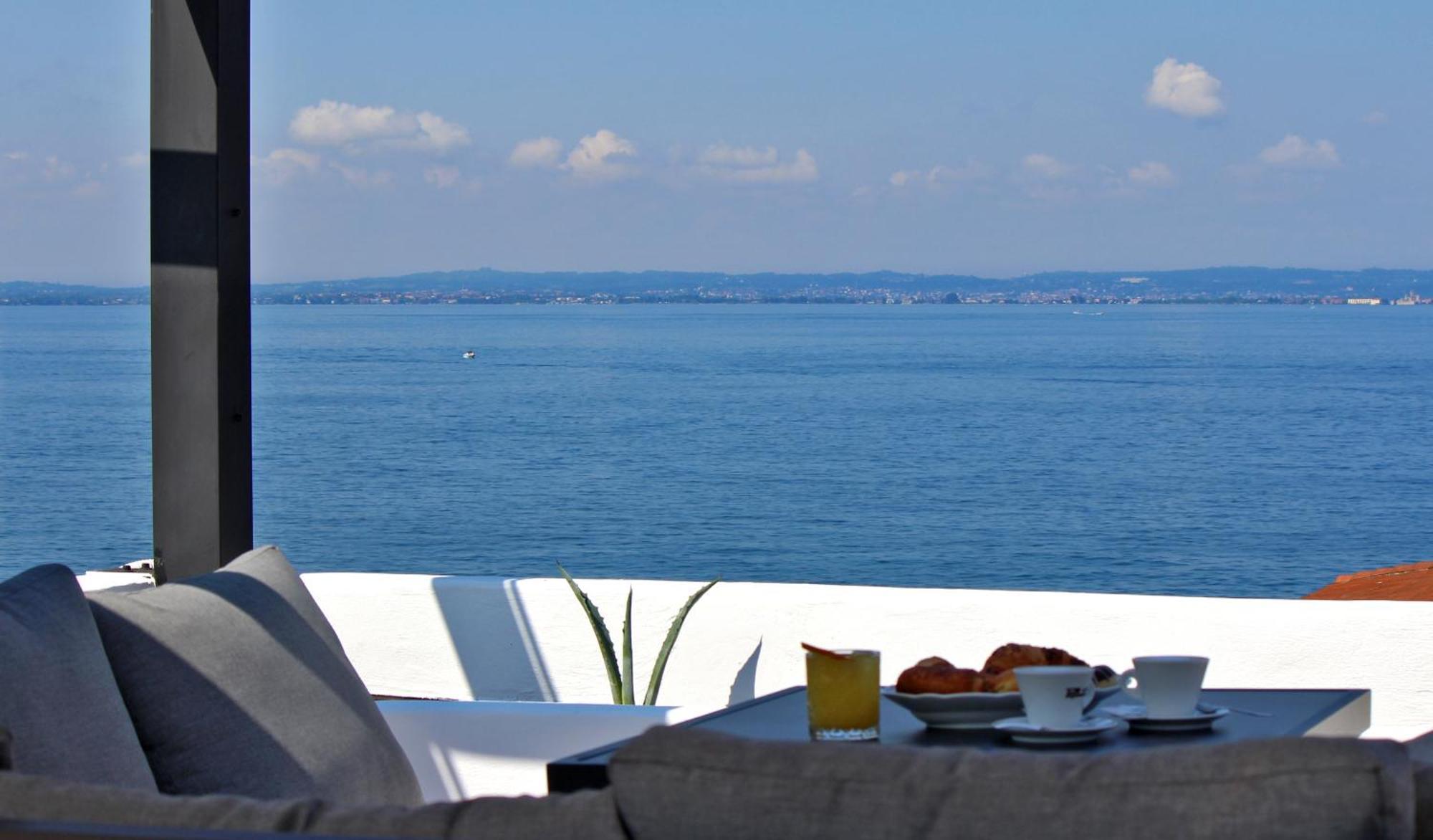 Appartamento Con Vista Mozzafiato Lazise Luaran gambar