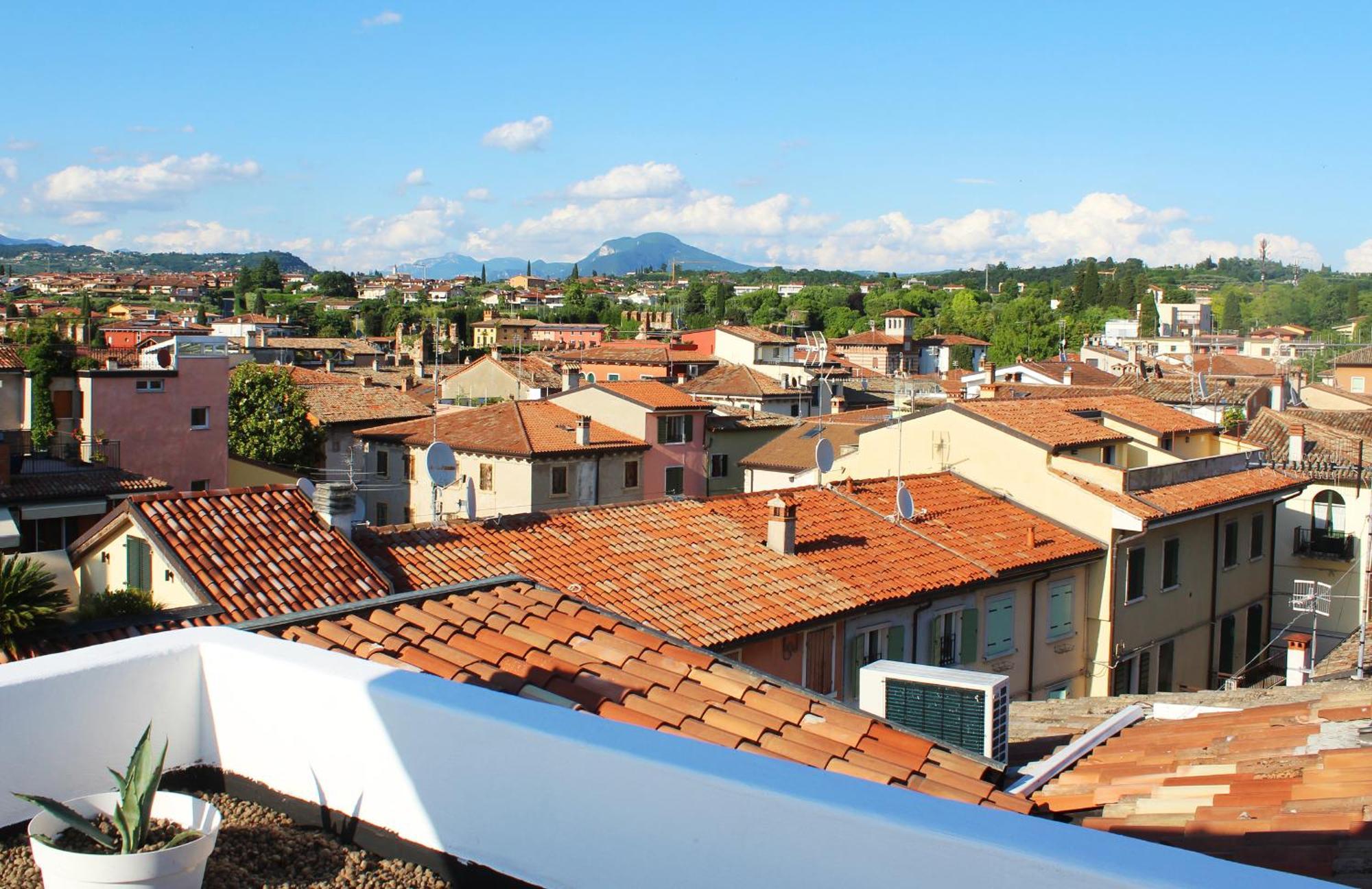 Appartamento Con Vista Mozzafiato Lazise Luaran gambar