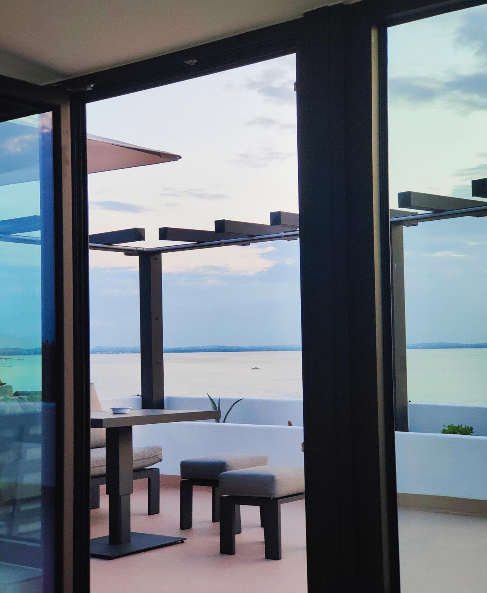 Appartamento Con Vista Mozzafiato Lazise Luaran gambar
